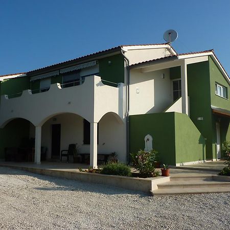 Apartment Greeny Galižana Εξωτερικό φωτογραφία